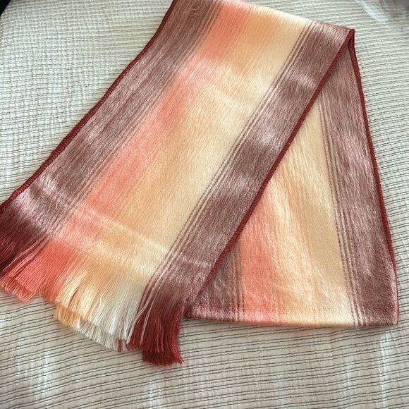 Beautiful alpaca scarf from Ecuador so soft and warm! - Picture 8 of 11